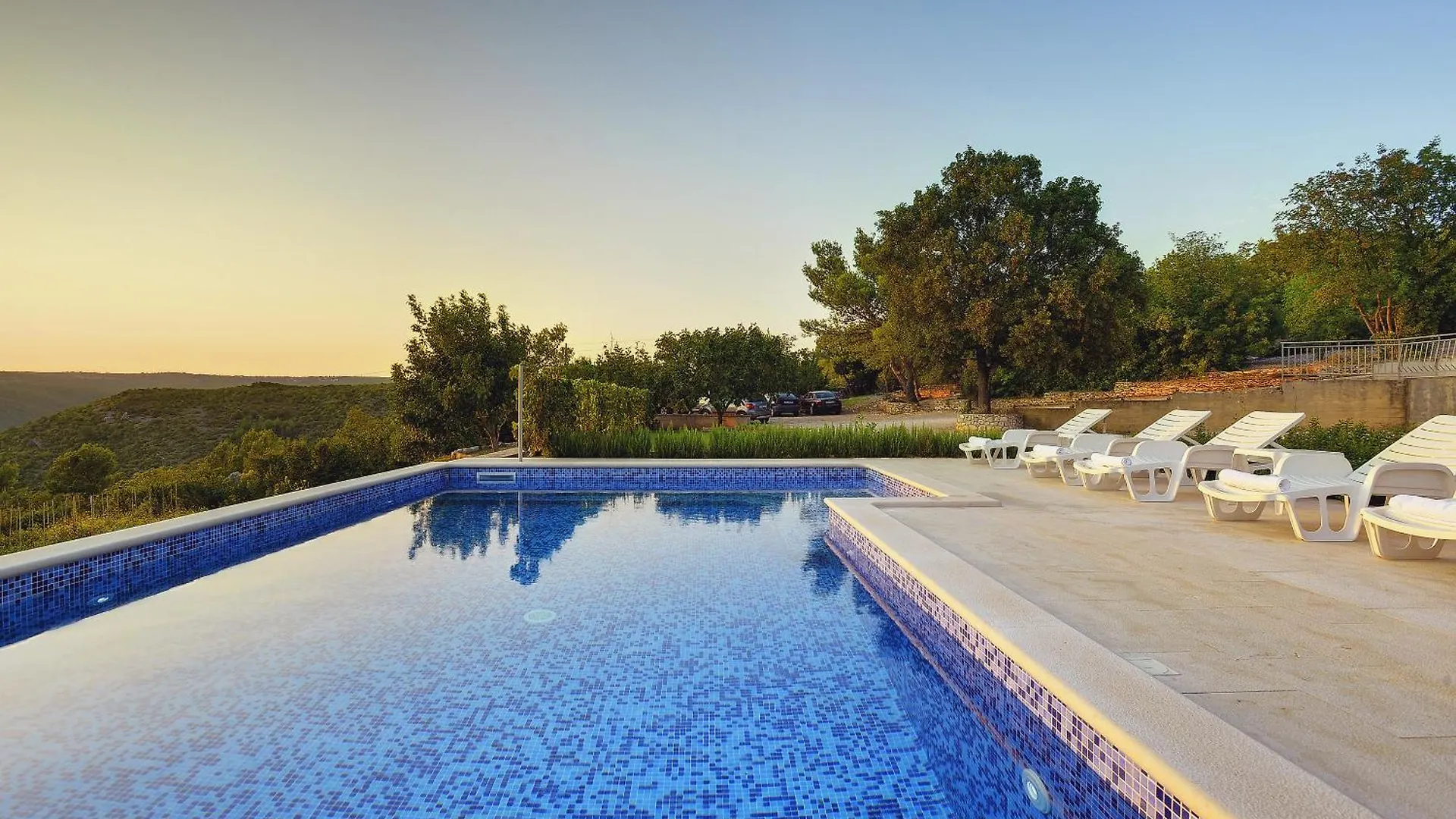 Holiday home Villa Mytilus, A Beautiful Villa With A Fantastic Sea View Trgetari